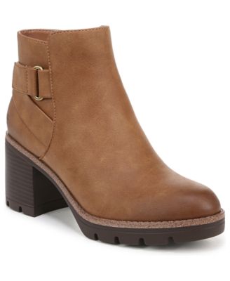 Naturalizer - Madalynn-Strap Water Resistant Lug Sole Booties