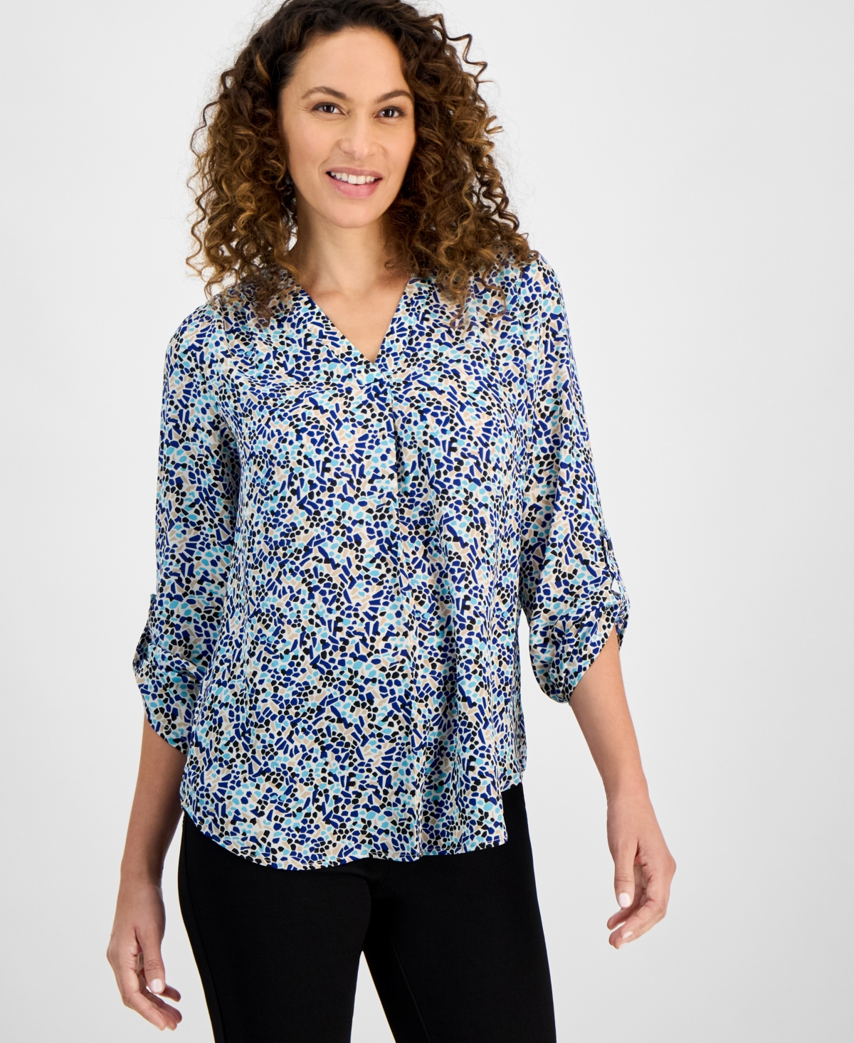 AK ANNE KLEIN PETITE LONG-SLEEVE V-NECK PLEAT-FRONT PRINTED TUNIC 