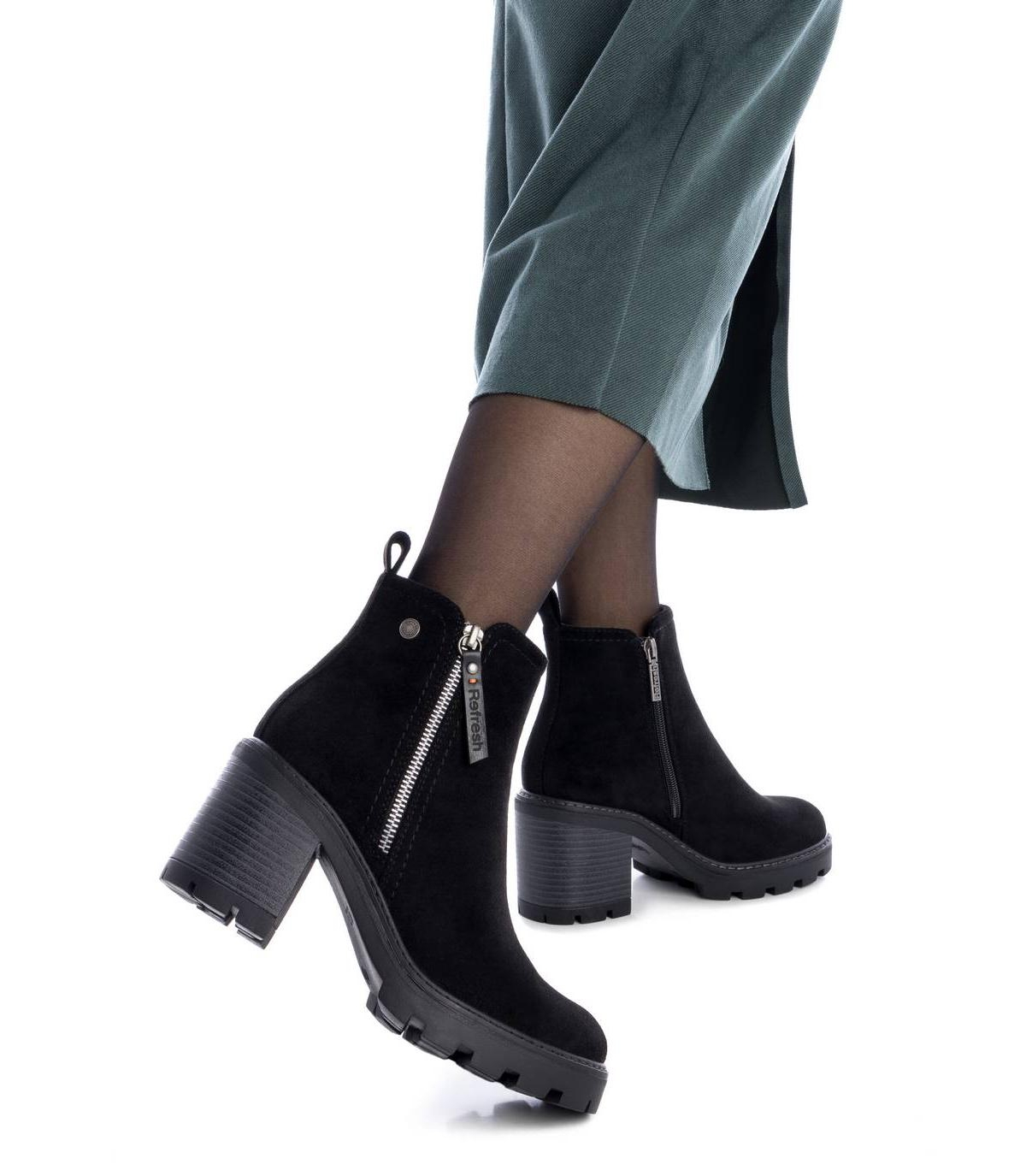 Xti Women's Casual Suede Booties By