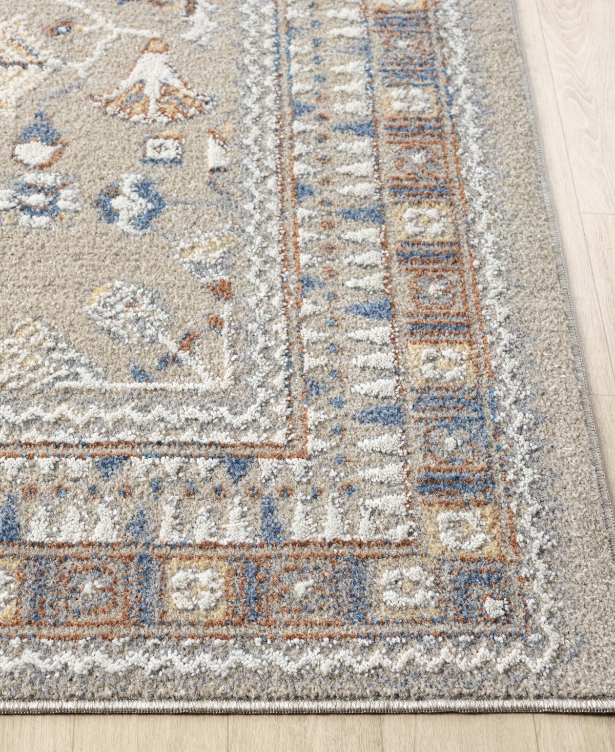 Lr Home Willa Vis-643 5'3"x7' Area Rug In Beige,rust