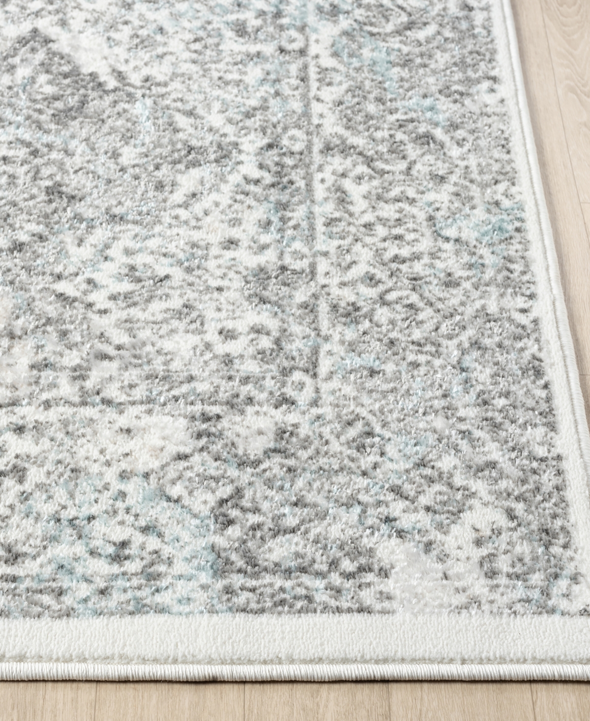 Lr Home Atlas Ant-056 2'x7' Runner Area Rug In Beige,blue