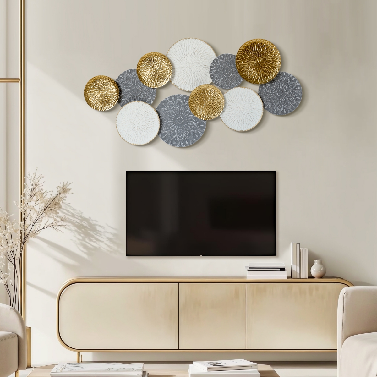 LuxenHome 48-In Wide Connected Circles Metal Wall Decor Sculpture - gold, white