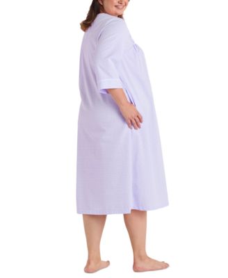 Plus Size 3/4-Sleeve Zip-Front Seersucker Robe
