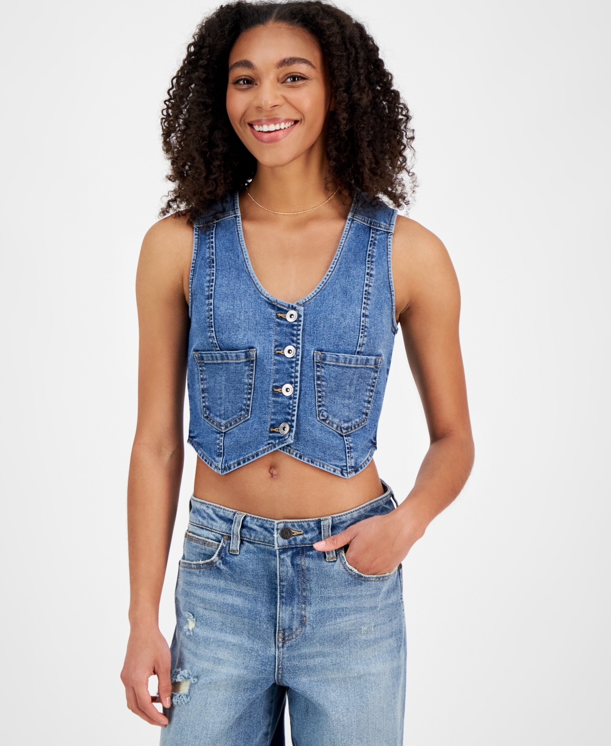 Juniors' Cropped Button-Front Denim Vest - Medium Wash
