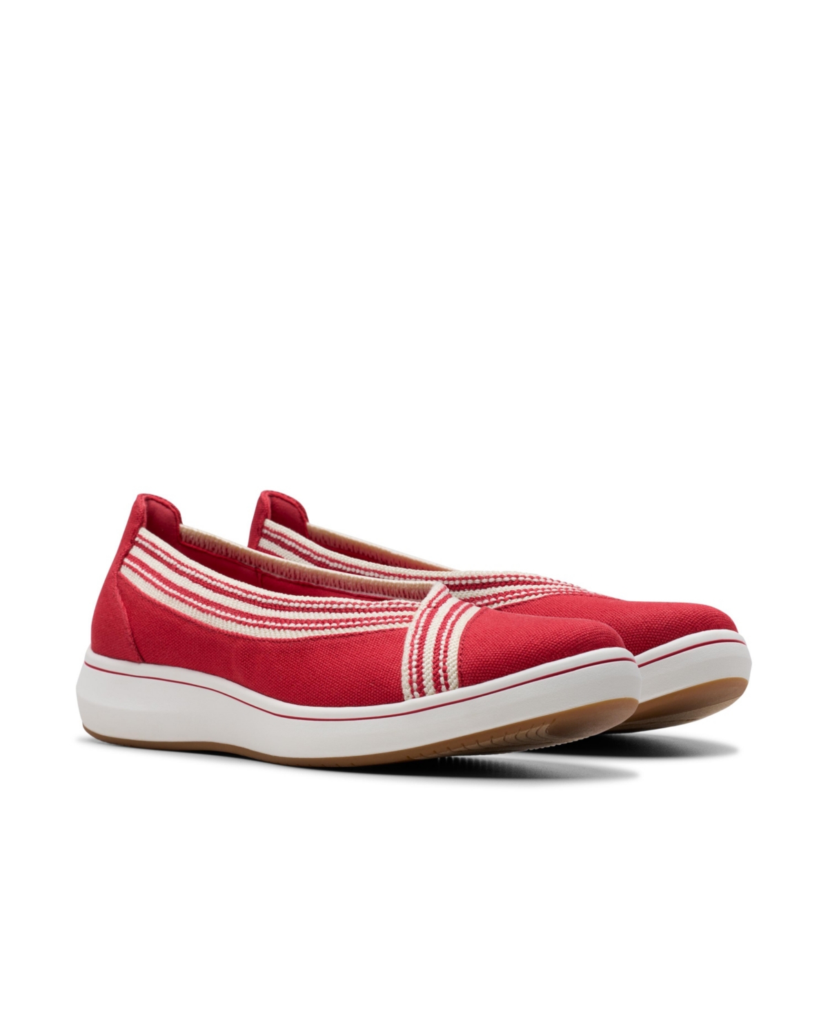 Clarks Women's Cloud Steppers Breeze Sky Air Closed Toe Shoes In Red Textile