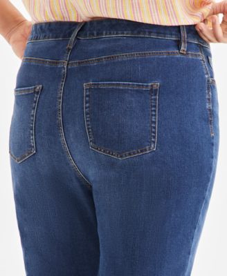 Plus Size Mid-Rise Curvy Capri Jeans, Exclusively at Macy's