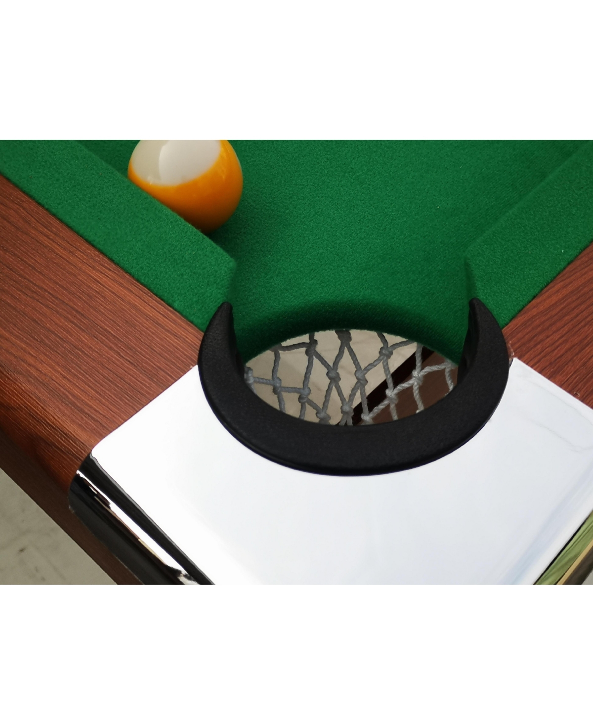 Streamdale Furniture 5.5 Ft Billiard Table withVelvet Cloth and Accessory Set - Green