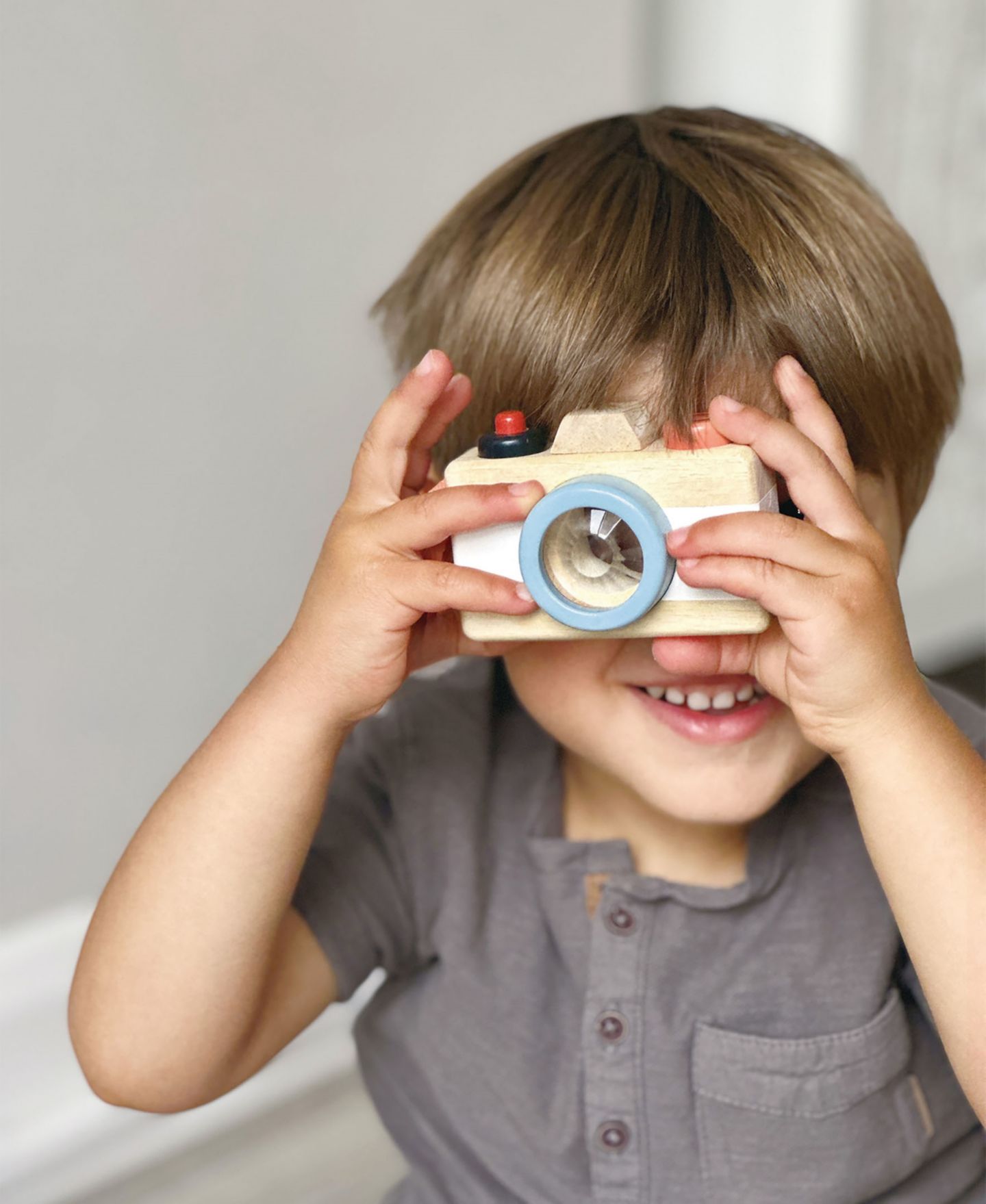 Детские игрушки Mentari Toys Phone and Camera 3-Piece Pretend Play Set, Ages 3+ — фото 3