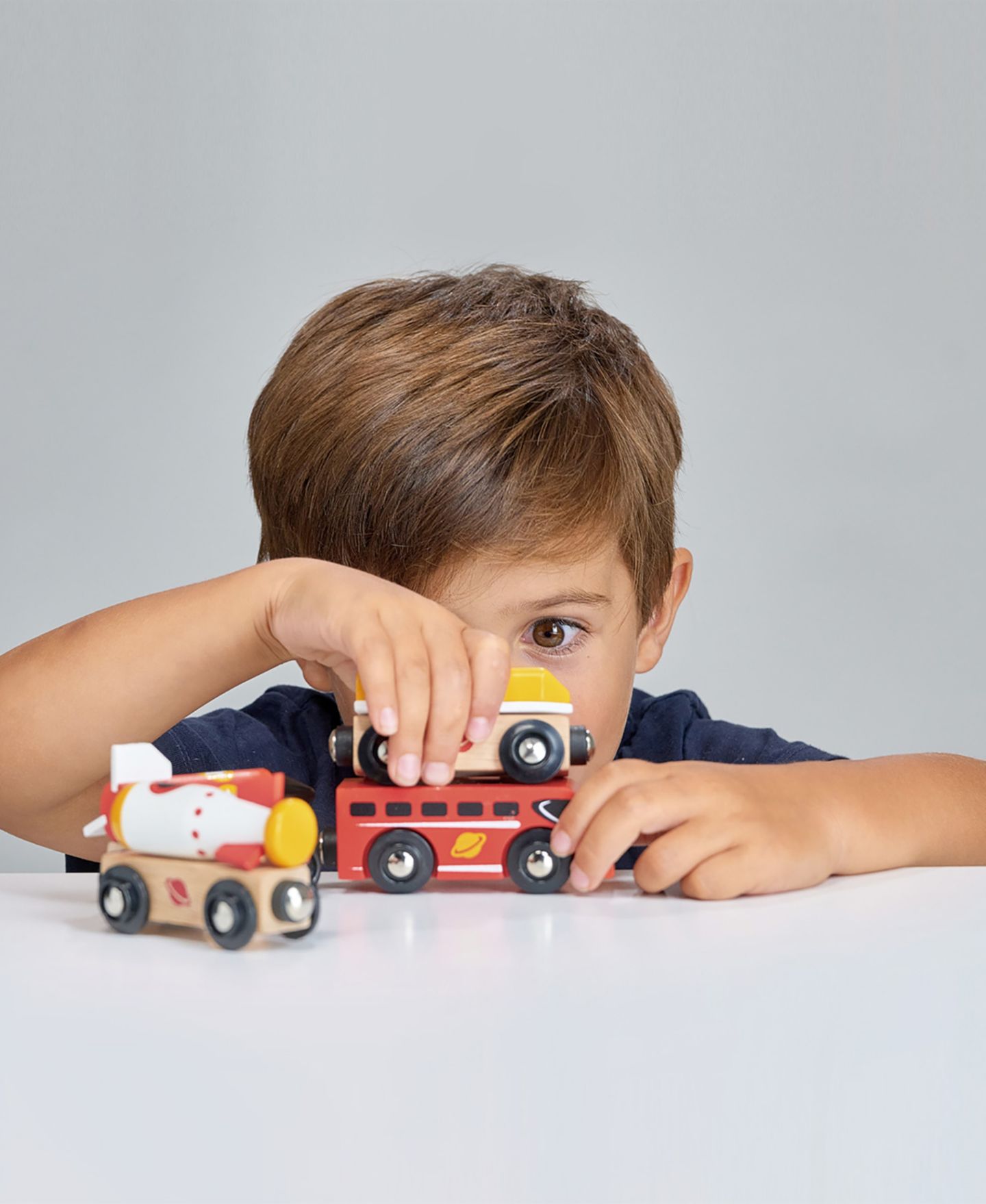 Детские игрушки Mentari Toys Adventure Trains Magnetic Wooden Train Set, 4-Piece Set — фото 5