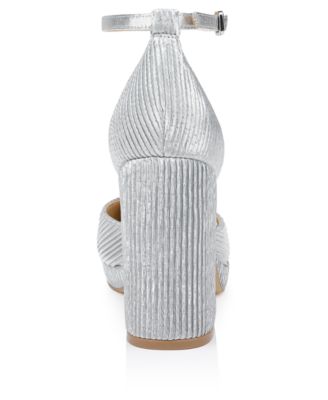 Women's Stephanie Closed Toe Platform Pumps