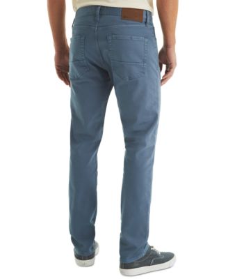 Мужская спортивная куртка Nautica, футболка в полоску и узкие джинсы