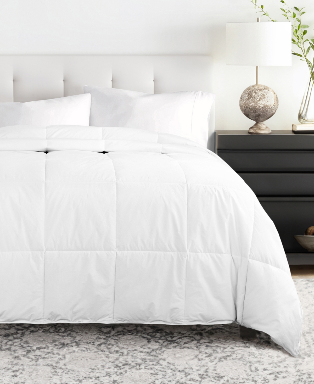 Ienjoy Home Solid Cotton Comforter In White