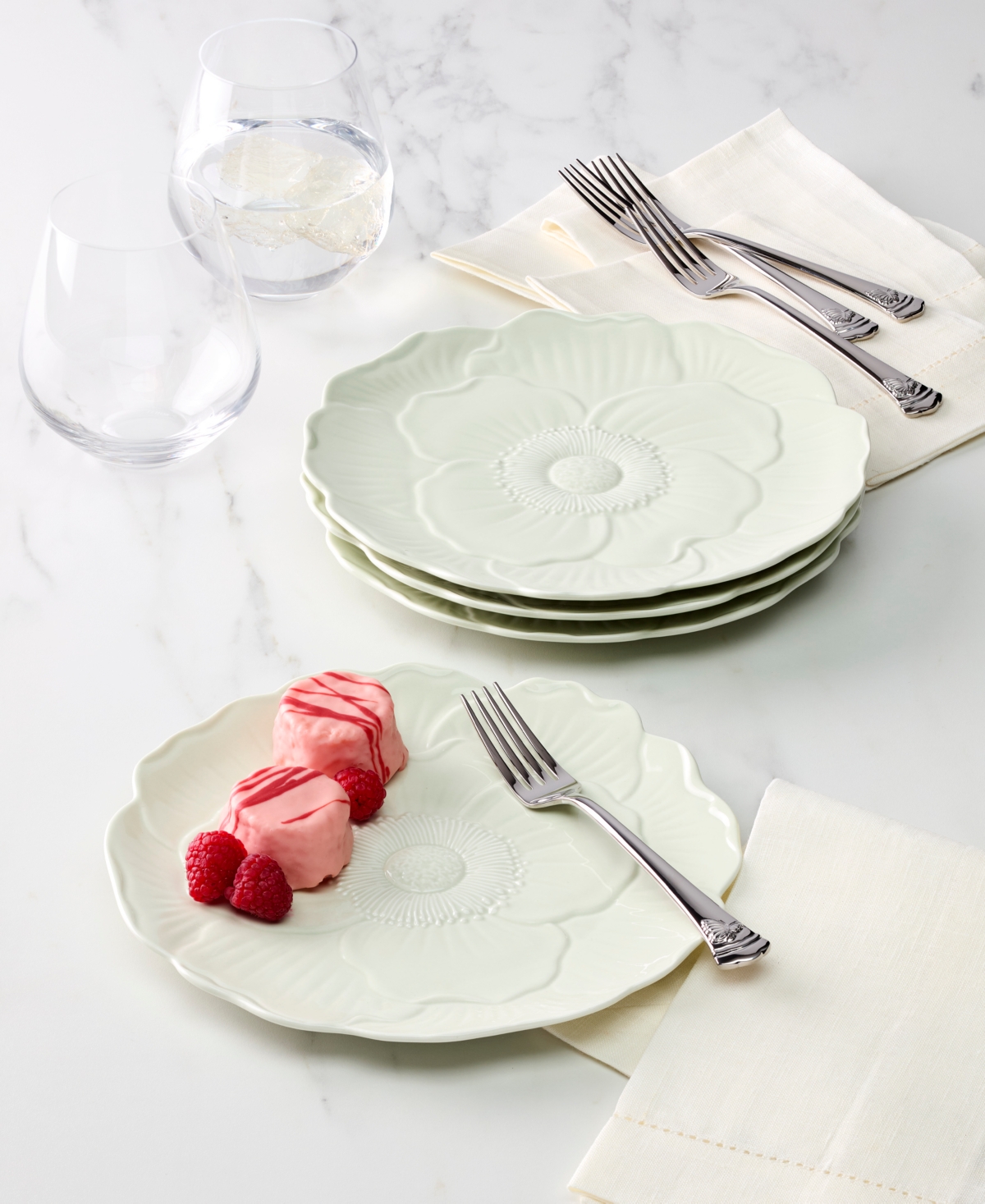 Lenox Butterfly Meadow Floral Accent Plates Set of 4, Service for 4