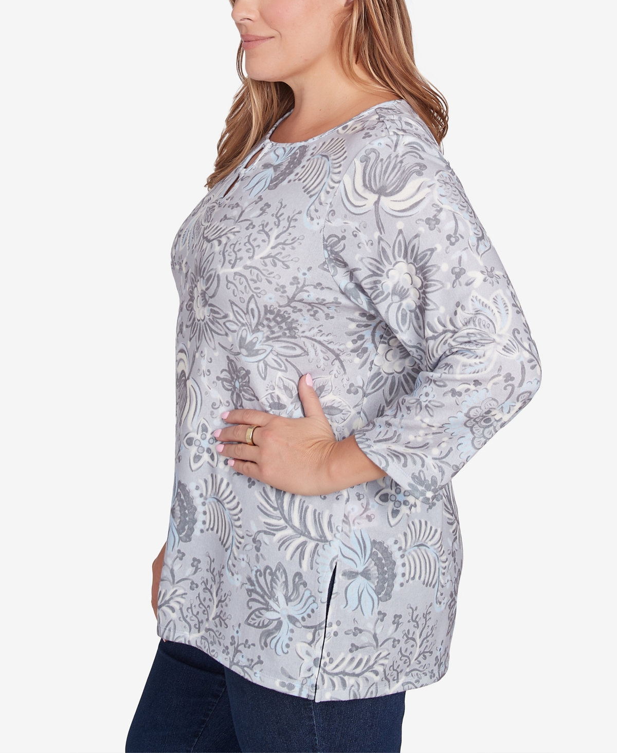 Hearts Of Palm Plus Size Blue My Mind Tunic Top In Mink Multi