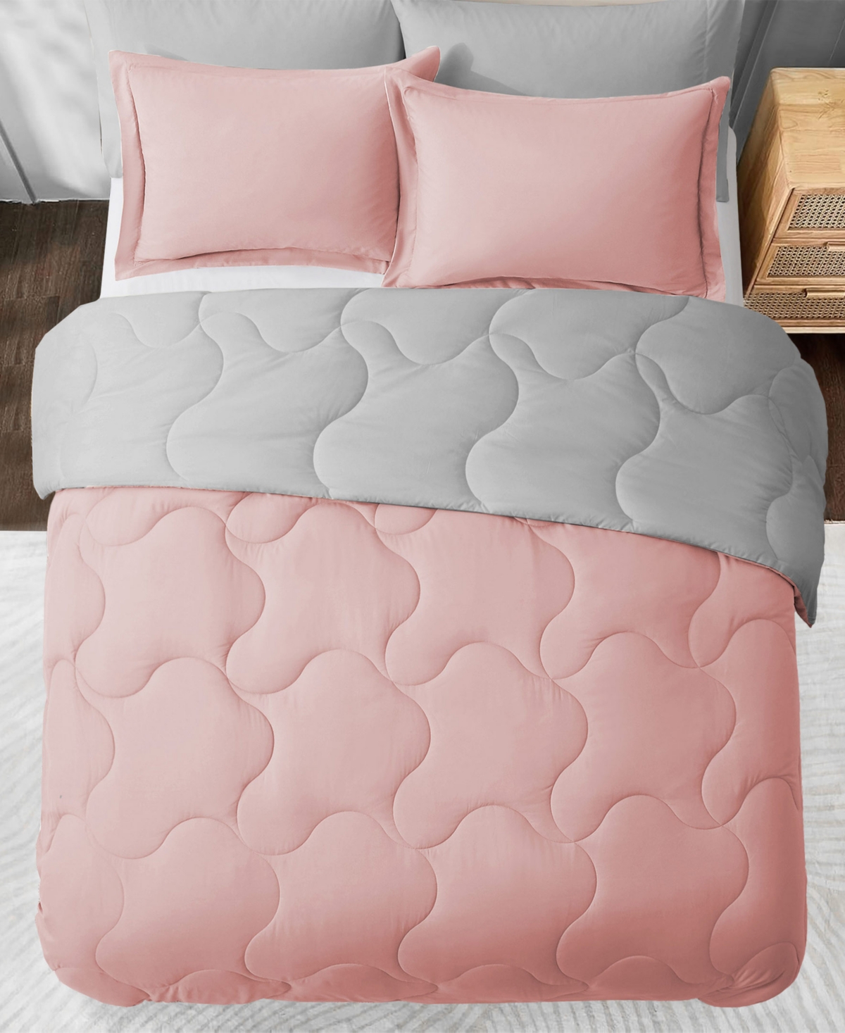 Unikome Lightweight Quilted Reversible Down Alternative Comforter Set, 3 Piece, King In Pink,light Gray
