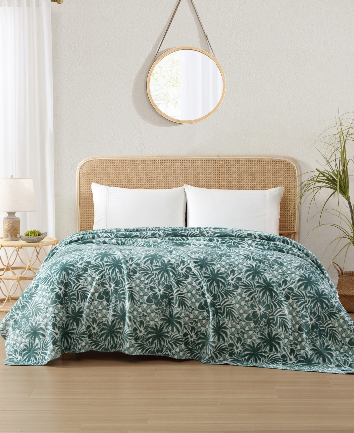 Tommy Bahama Home Closeout!  Lanikai Fronds Flannel Blanket, Full/queen In Green