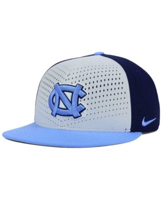 Nike - North Carolina Tar Heels True Seasonal Snapback Cap