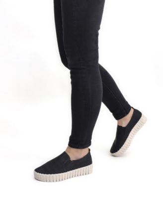 Women's Peppy Platform Sneakers