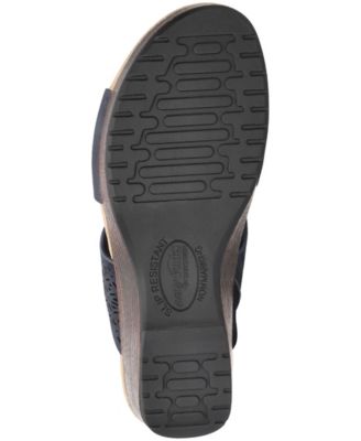Women's Rin Slip-Resistant Sandals