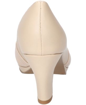 Women's Lavish Slip-On Platform Pumps