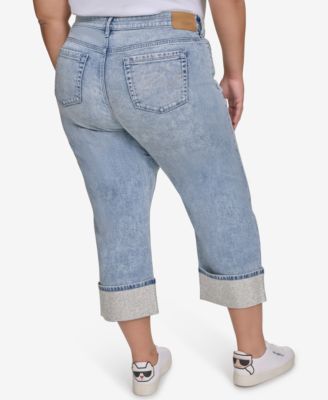 Открытый твидовый пиджак большого размера от КАРЛА ЛАГЕРФЕЛЬДА в ПАРИЖЕ, футболка с рисунком и джинсы с манжетами, эксклюзивно в Macy's