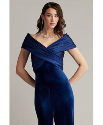 Women's Baxter Portrait Collar Gown