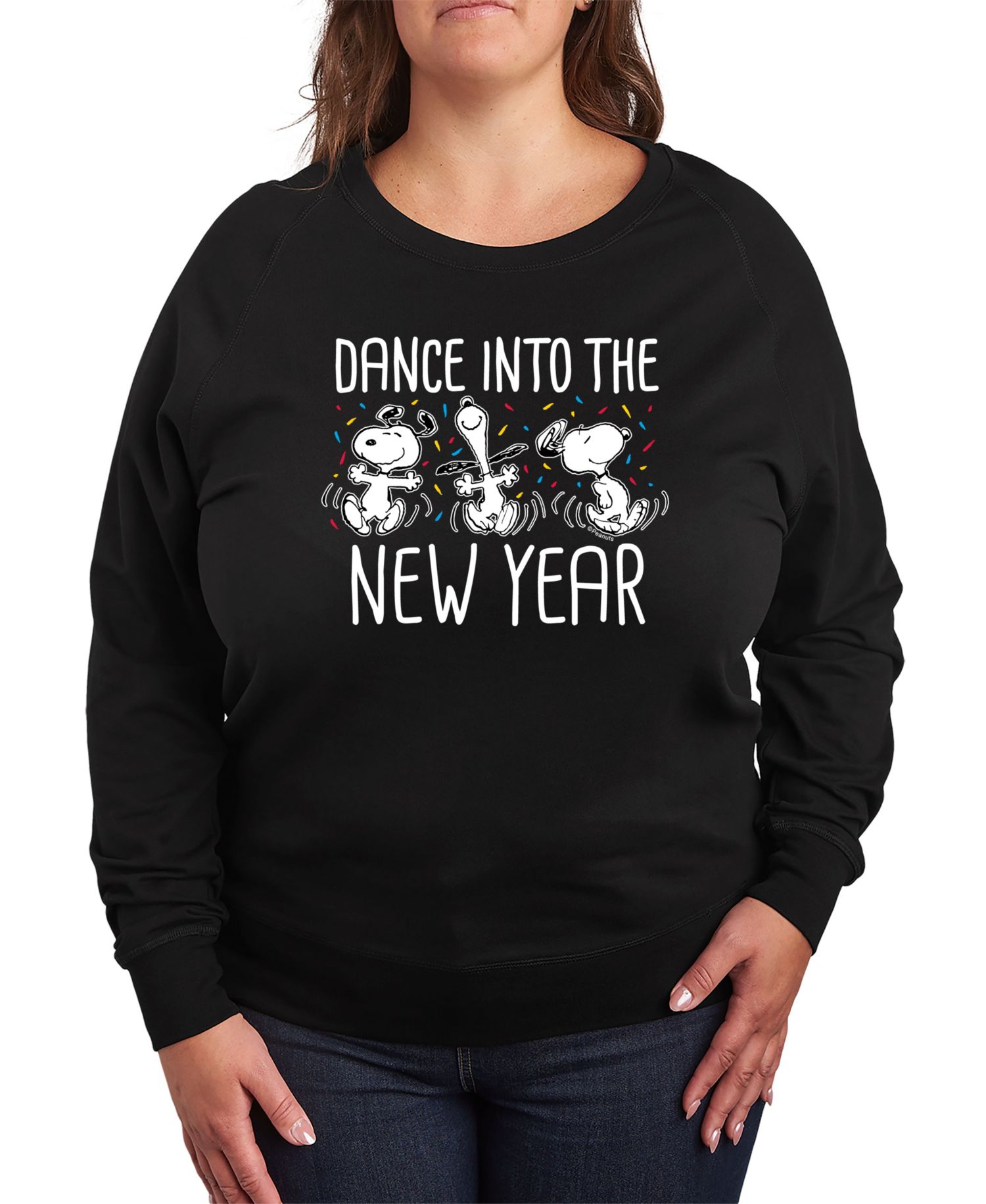 Plus Size Peanuts New Year Graphic Pullover Top