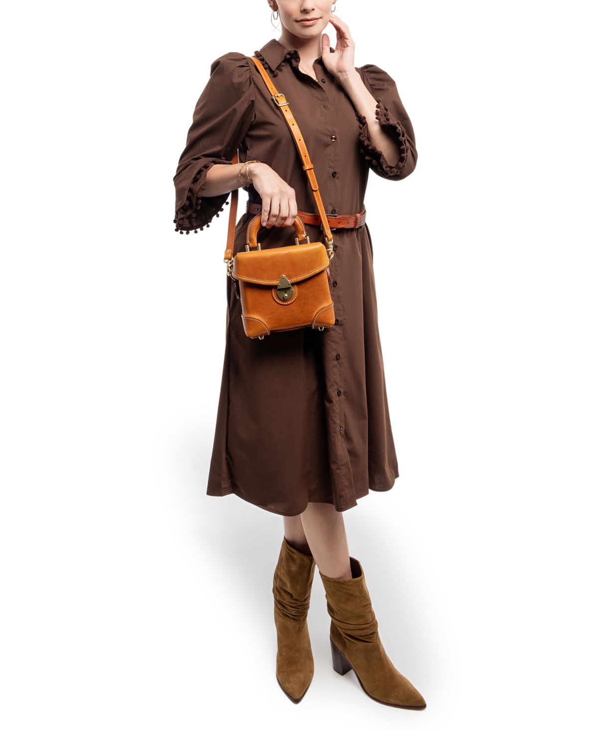 Old Trend Azalea Vintage Box Crossbody Bag In Caramel