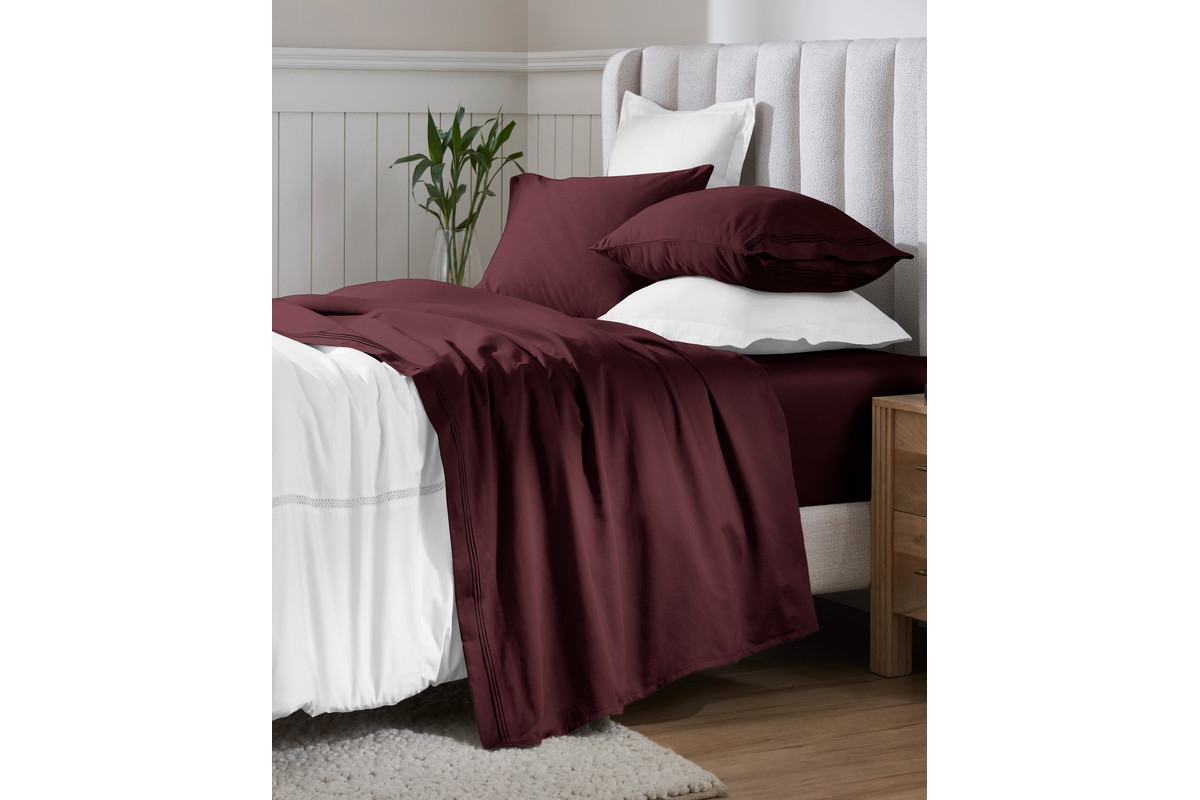 Superior Egyptian Cotton 650 Thread Count Solid Deep Pocket Sheet Set,