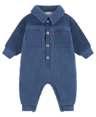 Levi's