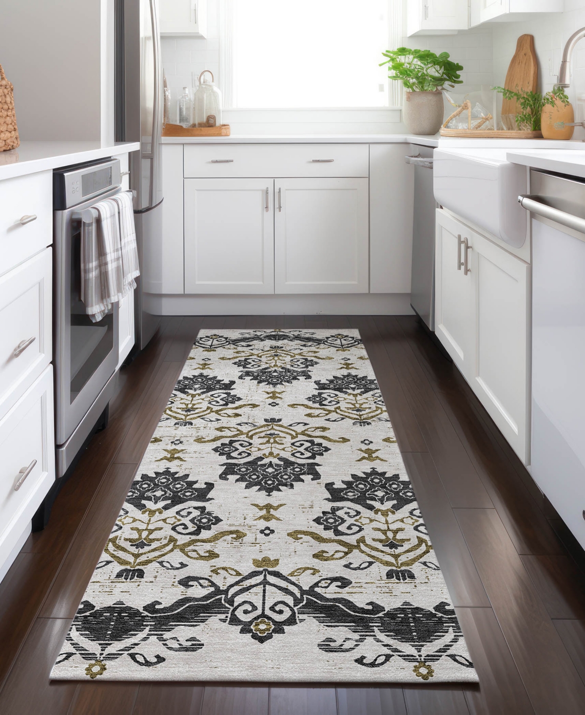 Addison Chantille Machine Washable Acn759 2'3"x7'6" Runner Area Rug In Black