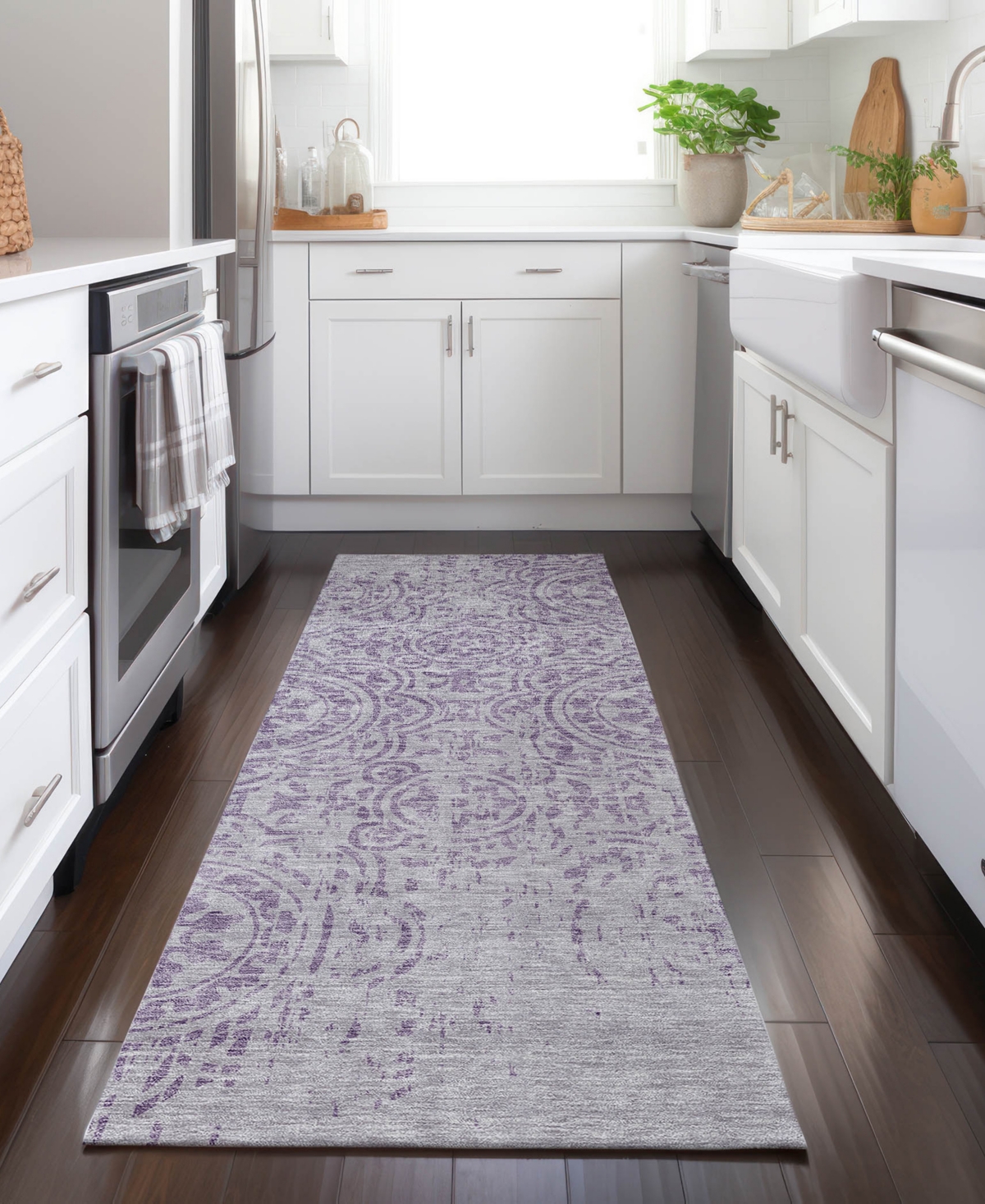 Addison Chantille Acn758 2'3"x7'6" Runner Area Rug In Lavender