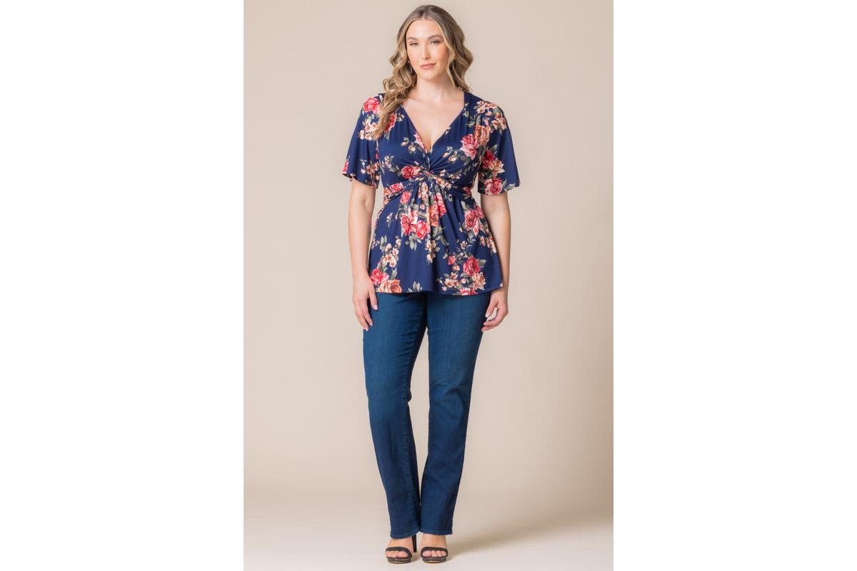 Kiyonna Plus Size Abby Twist Front Top