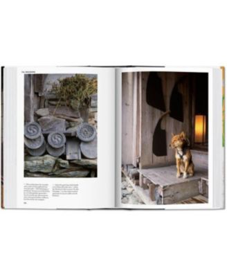 Living In Japan. 40Th Ed. by Alex Kerr