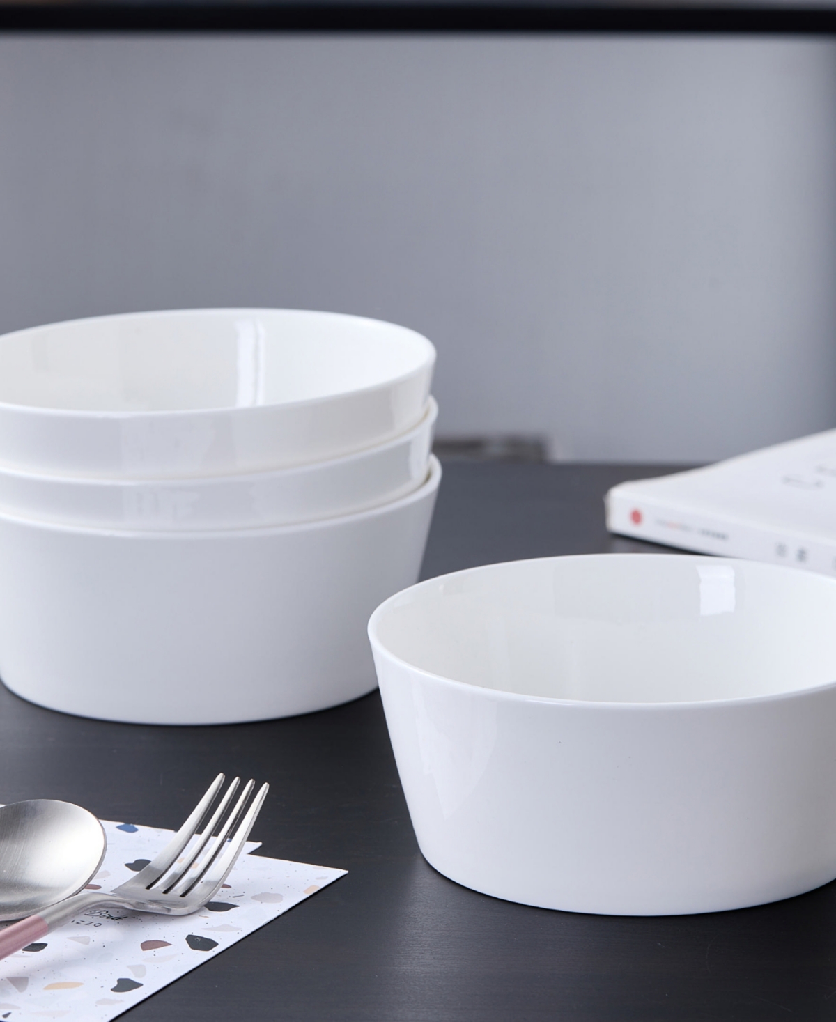 Stone Lain Madeline Bone China 32 Pc. Dinnerware Set, Service For 8 In White