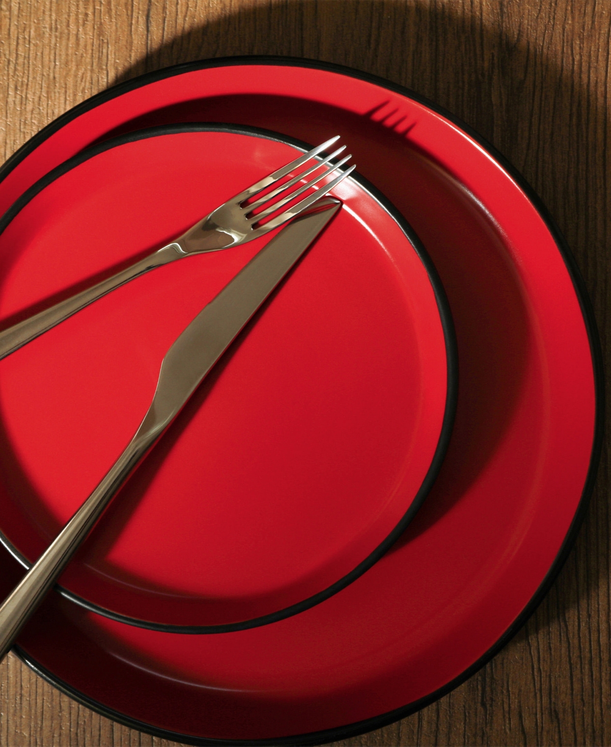 Stone Lain Albie 32 Pc. Dinnerware Set, Service for 8 - Red and Black