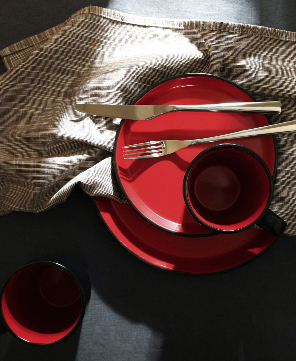 Stone Lain Albie 32 Pc. Dinnerware Set, Service for 8 - Red and Black