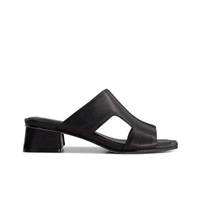 Bernardo Footwear