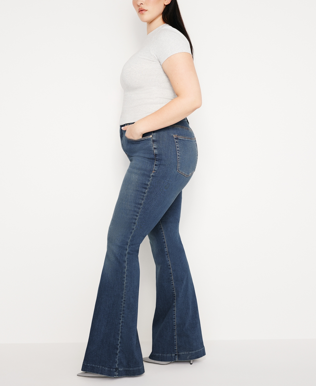 GOOD AMERICAN WOMEN'S GOOD LEGS FLARE JEANS 