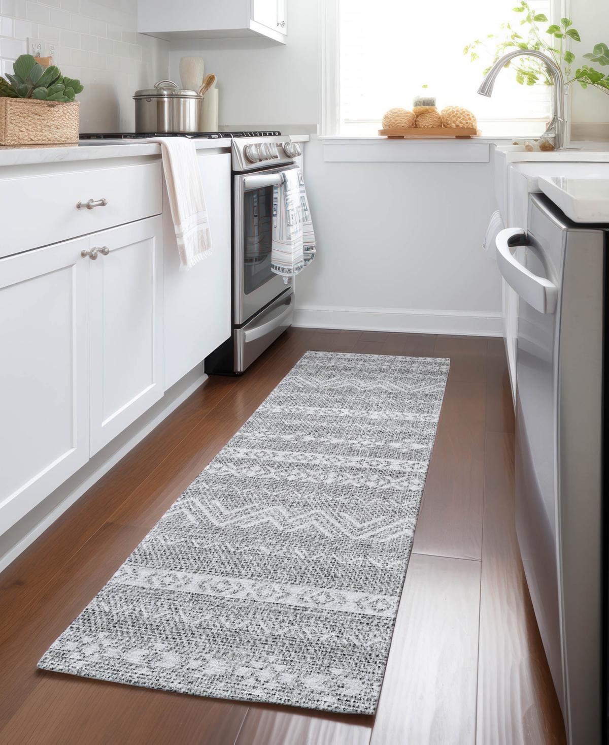 Addison Chantille Acn803 2'3''x7'6'' Runner Area Rug In Gray