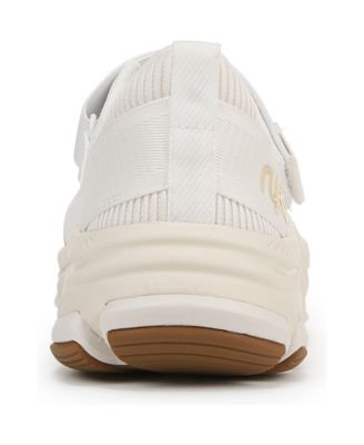 Women's Devotion Max Mary Jane Walking Sneakers