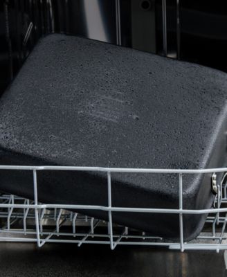 Hard-Anodized Nonstick 16-Inch Roasting Pan with Rack