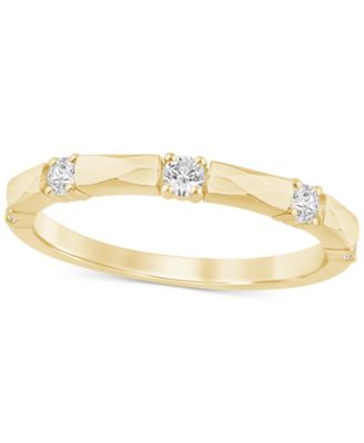 Macy's - Diamond Three Stone Faceted Wedding Band (1/4 ct. t.w.) in 14k Gold