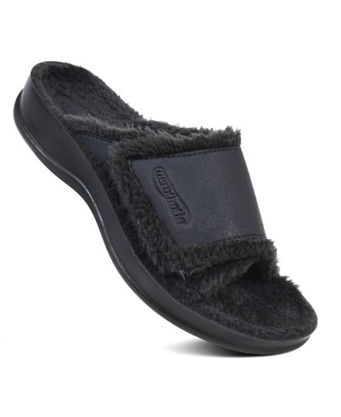 Женские тапочки Aerothotic Hadley Cozy Faux Fur Slipper, цвет: Чёрный