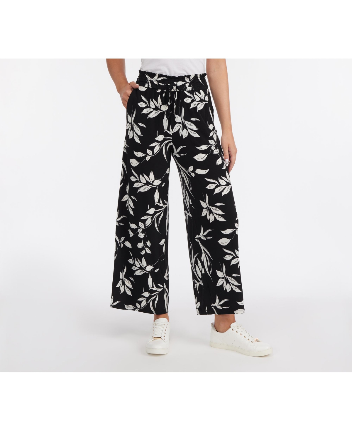 Women's Wide Leg Pant with Smocking - Black leaf