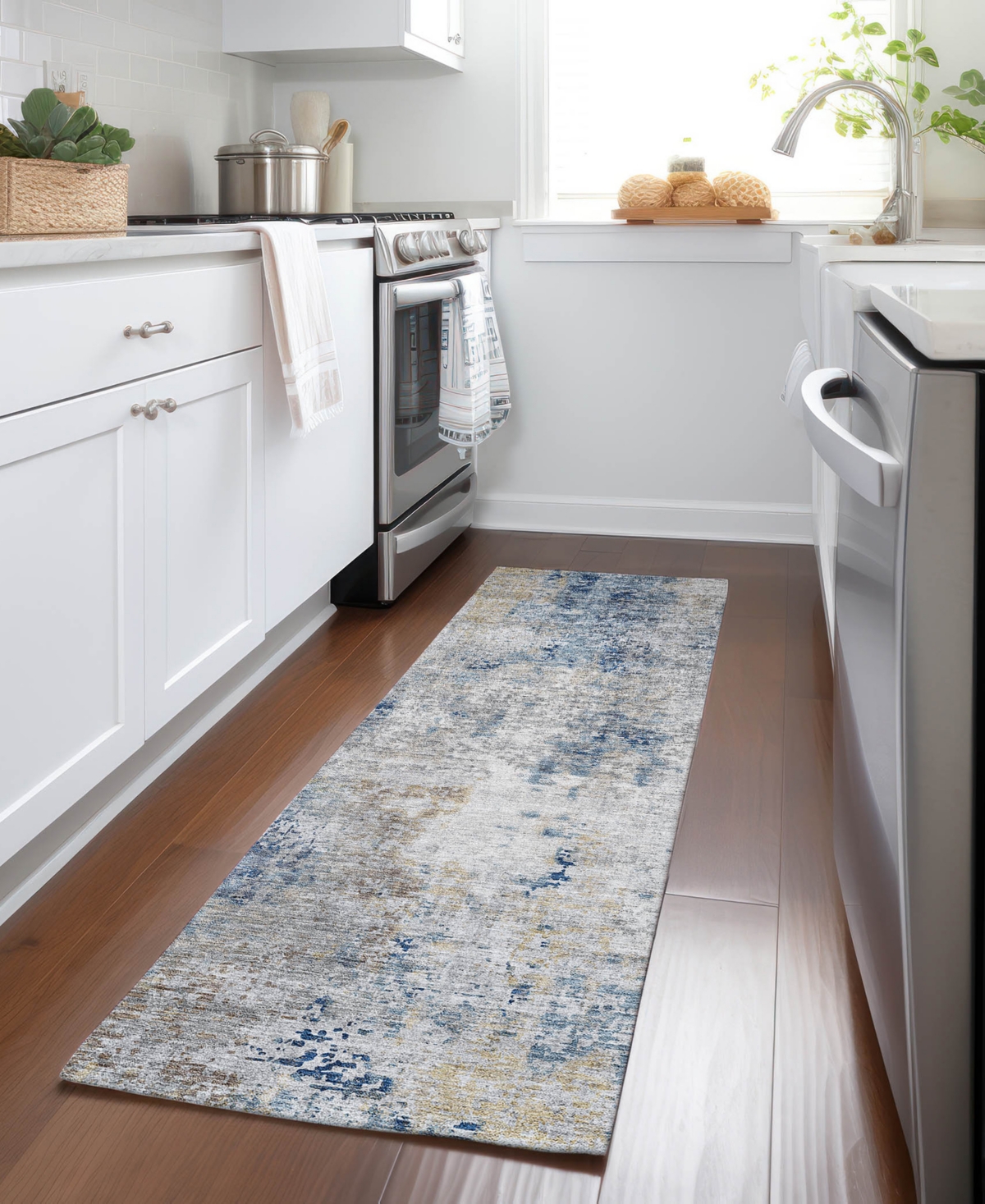 Addison Chantille Acn814 2'3"x7'6" Runner Area Rug In Blue
