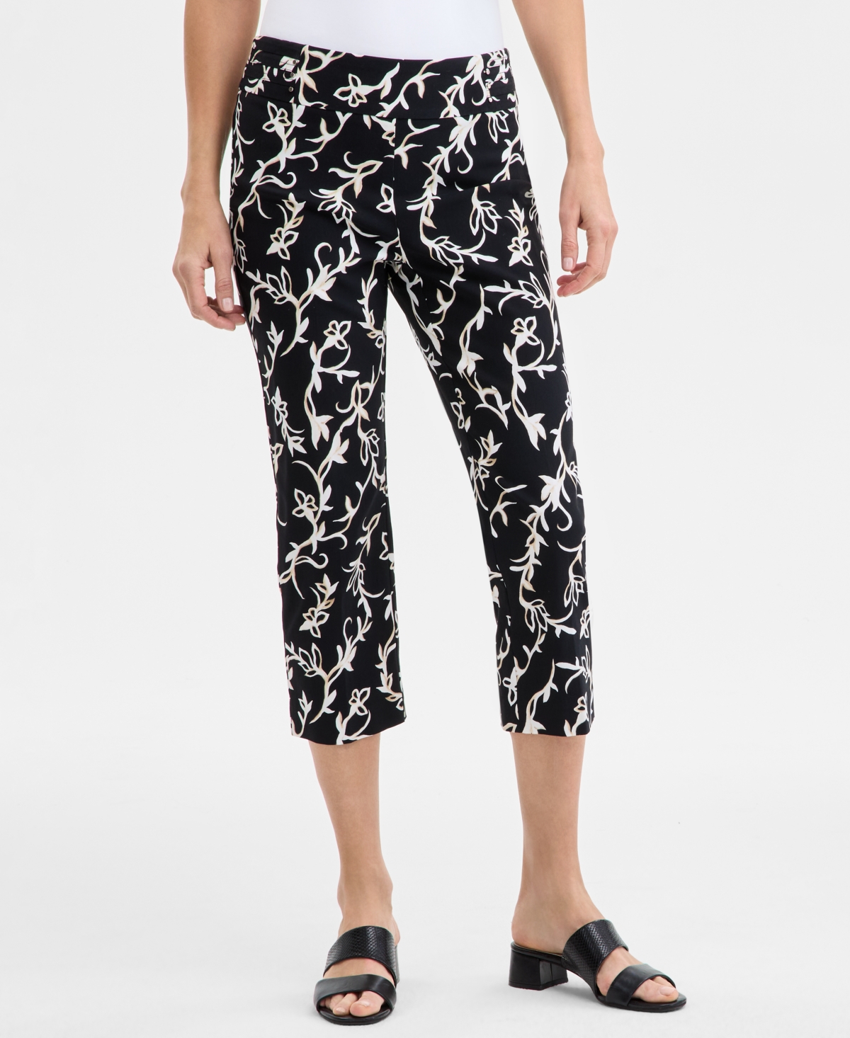 JM COLLECTION WOMEN'S PRINTED RIVET CAPRI PANTS, EXCLUSIVELY AT MACY'S 