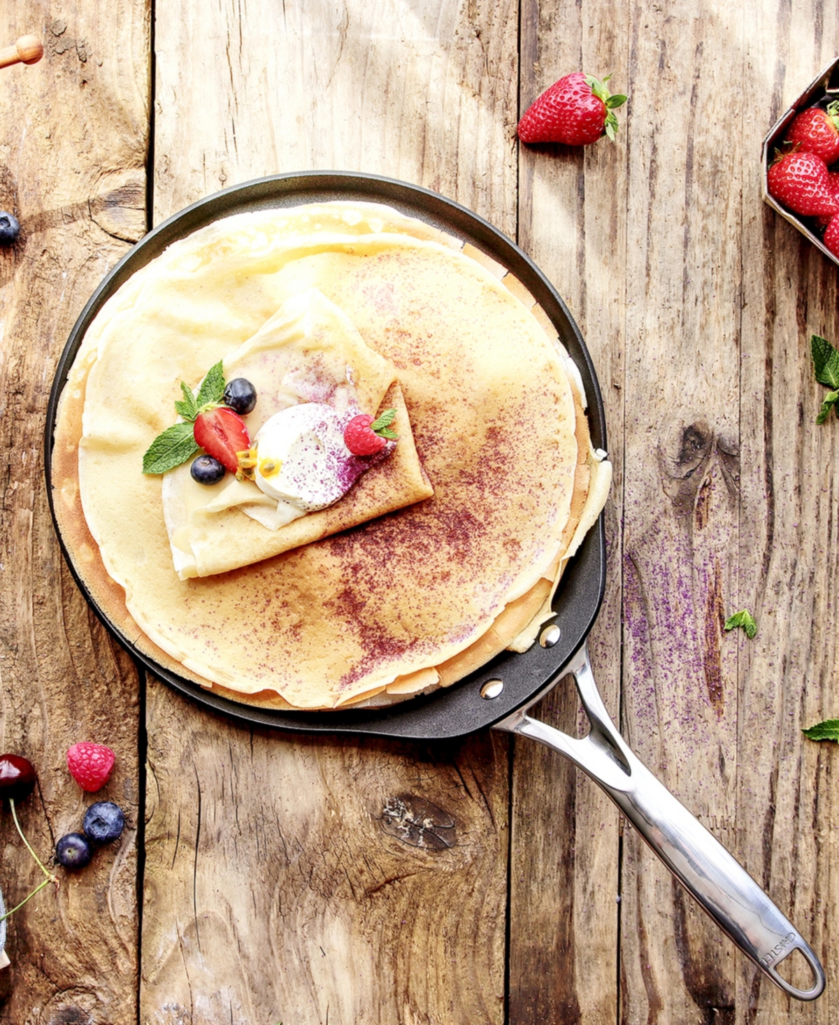 Cristel 11'' Castel Pro Ultralu Crepe Pan In Black