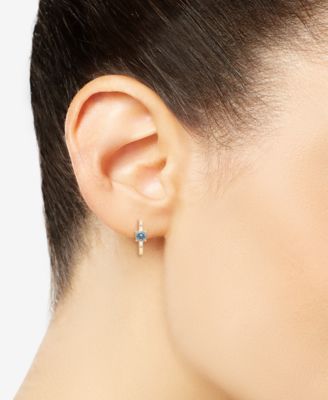 Macy's, 2 шт. Комплект из небесно-голубого топаза (1-1,5 карата), сережек-колец с бриллиантами и ожерелья-кулона из 14-каратного золота поверх стерлингового серебра