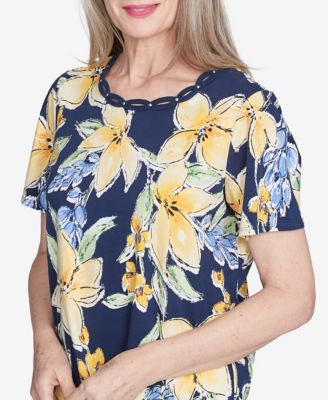 Women's Floral Braided Crew Neck Top